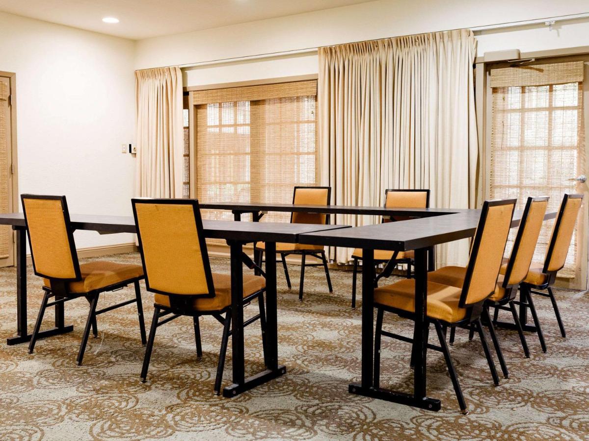 Comfort Suites Baton Rouge South I-10 Extérieur photo
