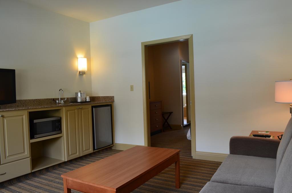 Comfort Suites Baton Rouge South I-10 Extérieur photo